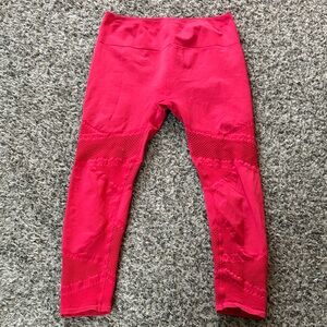 Fabletics Mosaic High-Waisted 7/8 Red size L